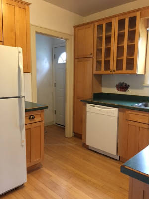 House/Kitchen2a.jpg